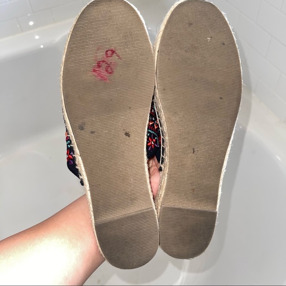 American Eagle Embroidered Mule Platform Espadrille Shoes size 10 - Picture 6 of 7